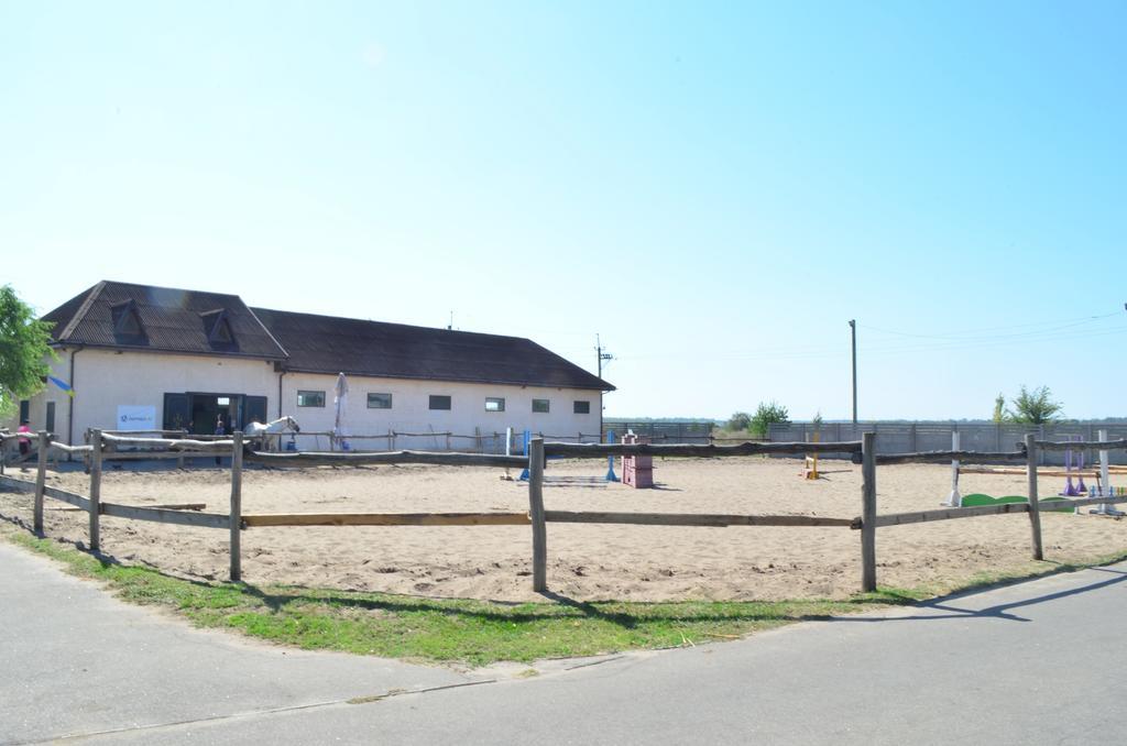 Panska Hata Hotel Nyzhnya Khortytsya Екстериор снимка