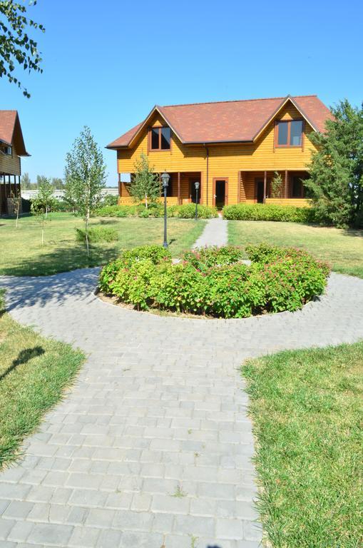 Panska Hata Hotel Nyzhnya Khortytsya Екстериор снимка