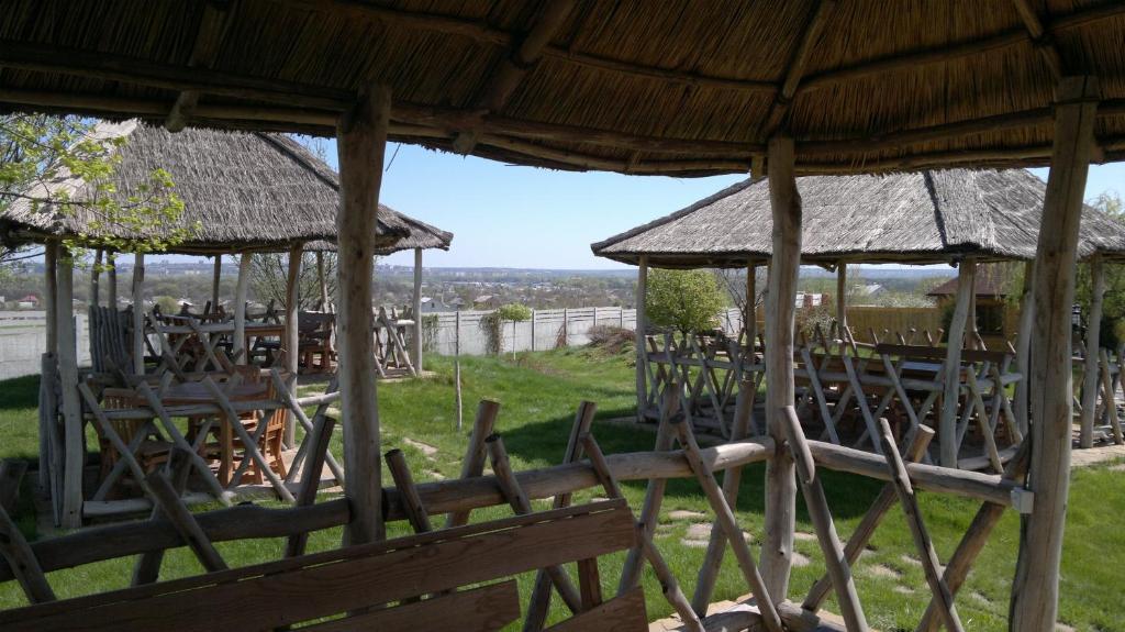 Panska Hata Hotel Nyzhnya Khortytsya Екстериор снимка