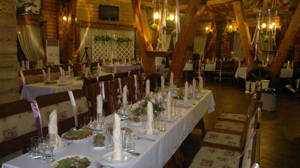 Panska Hata Hotel Nyzhnya Khortytsya Екстериор снимка