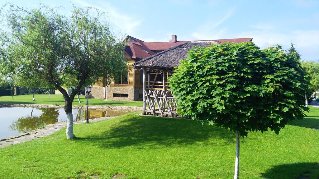 Panska Hata Hotel Nyzhnya Khortytsya Екстериор снимка